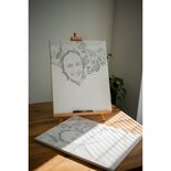 DOT Painting eines eigenen Fotos auf eine herzförmige Leinwand gespannt